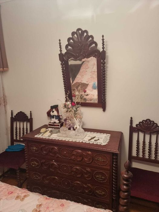 Conjunto quarto antigo madeira maciça