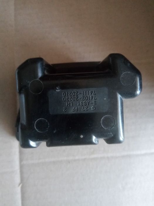 Пепельница Toyota Carina e