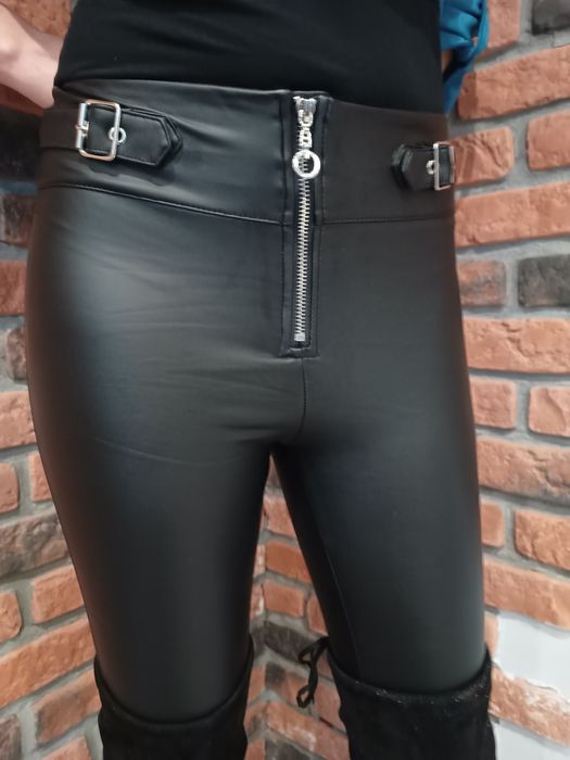Spodnie leginsy z Eco skóry