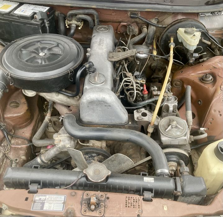 Mersedes-Benz  123