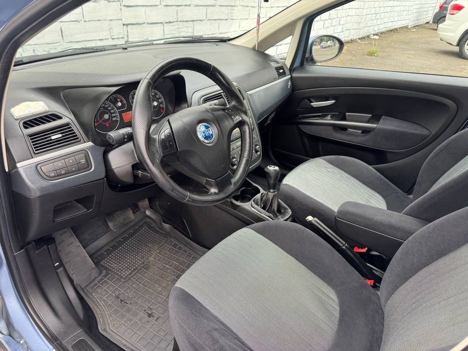 Fiat Punto ,1.3 дизель АКПП