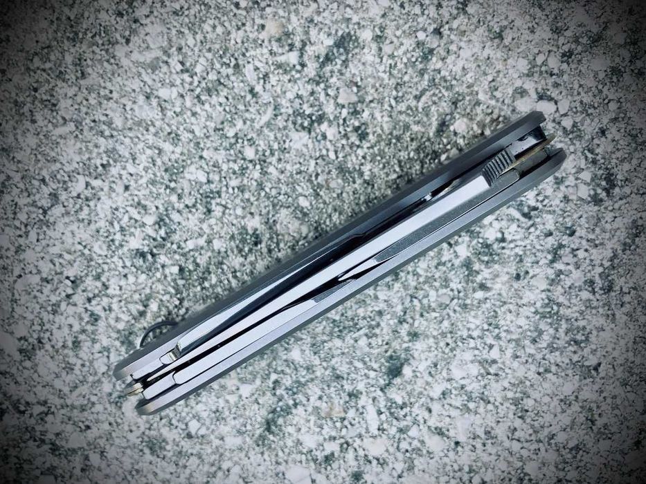 Victorinox Pioneer Custom em titânio, canivete suiço