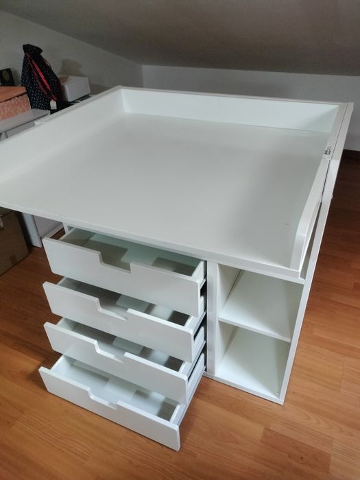 Trocador/secretária ikea