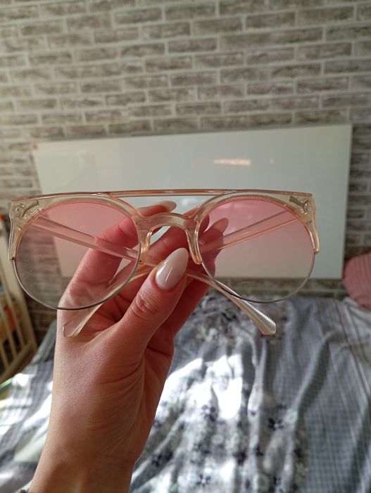 Продам очки от солнца