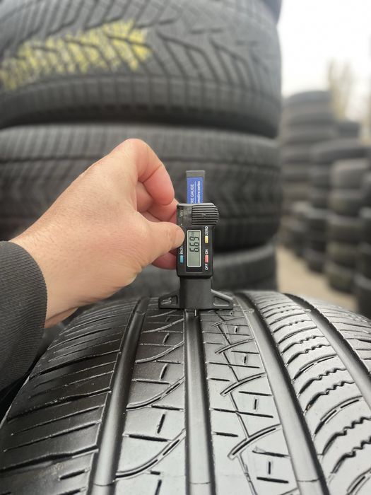 285/45R22 Pirelli scorpion zero All season LR