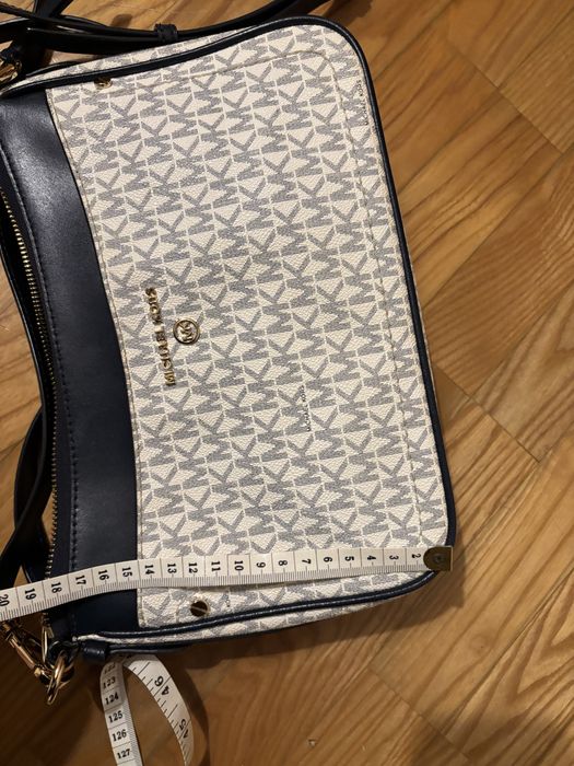Mala Michael Kors