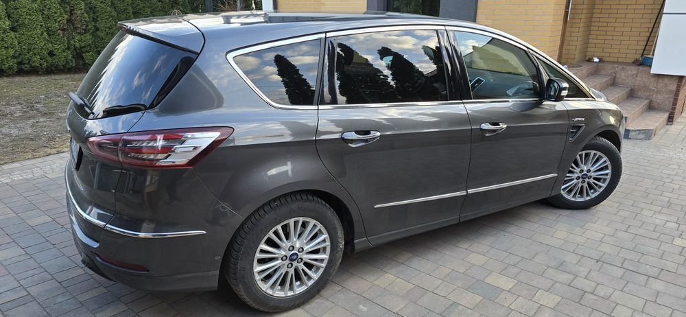 Ford S-Max