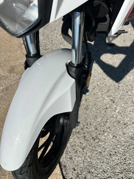 HONDA CB125F - Fiável, económica e em estado óptimo.