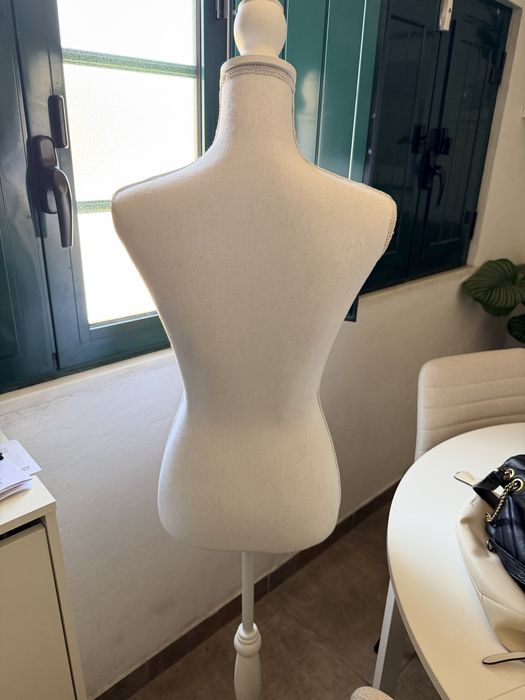 Manequim (busto) como novo