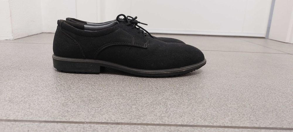 Oddam za kawe buty robocze damskie.