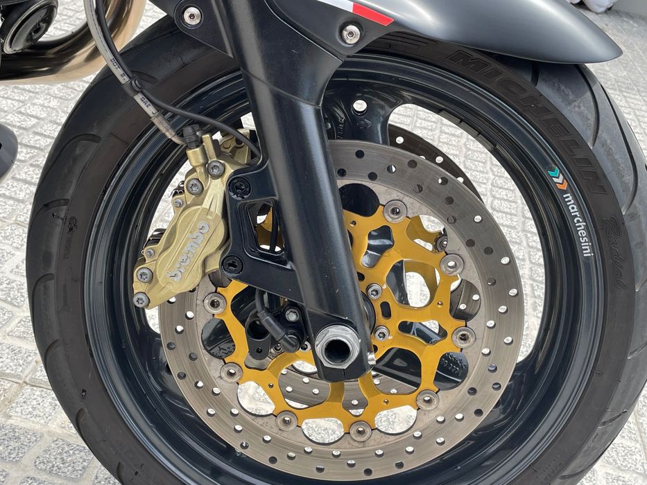 Moto Guzzi 1200 Sport