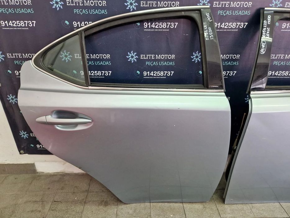 Porta usada LEXUS IS220D frente traseira esquerda direita retrovisor