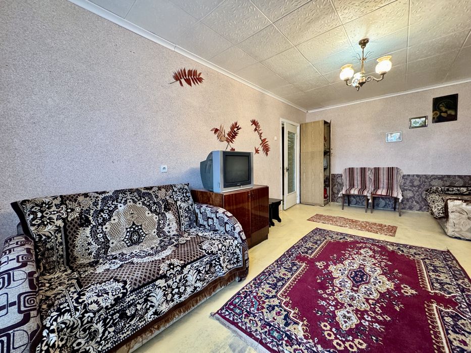 Продаю 1км квартиру