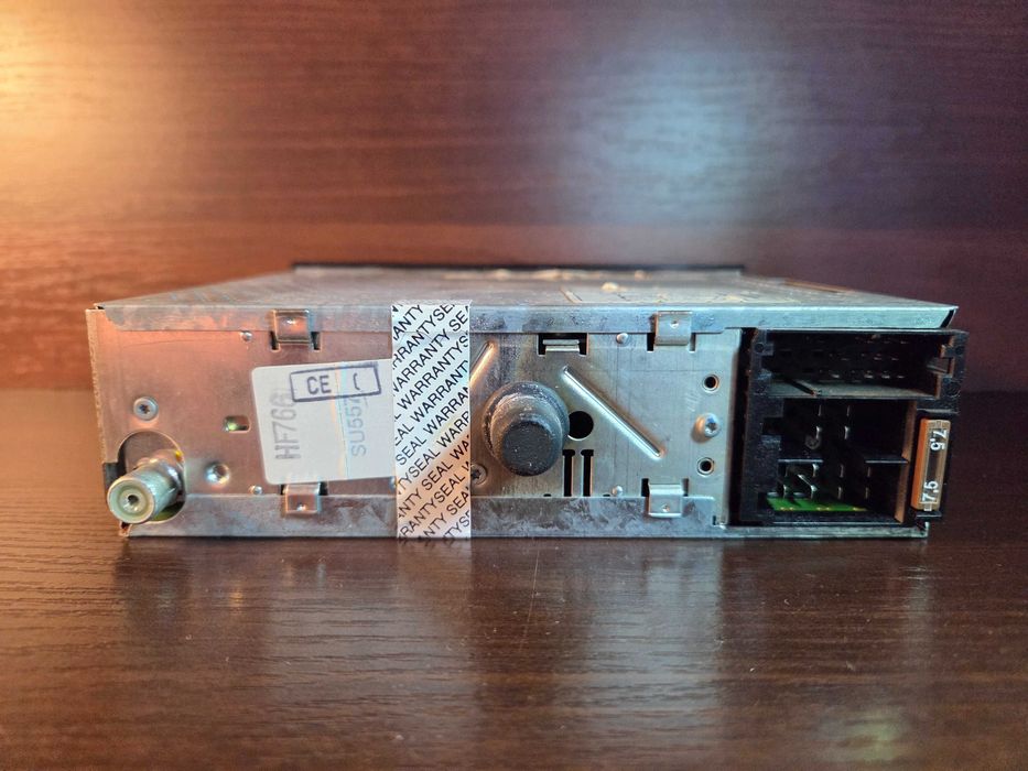 Radio samochodowe BLAUPUNKT ALPHA 5 (Volkswagen) + Adapter