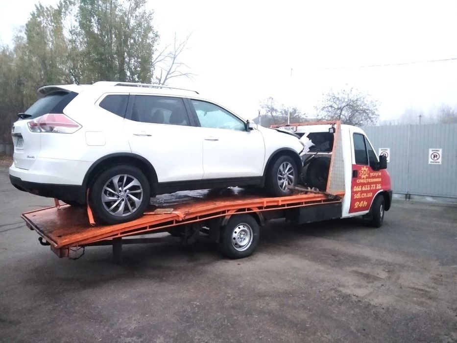 Евакуатор в Славутичі до 5т. Перевезу машину, трактор, спецтехніку