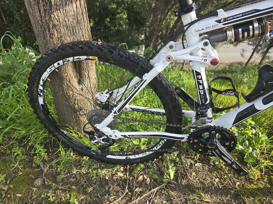 Cube xms 26 m suspensao total