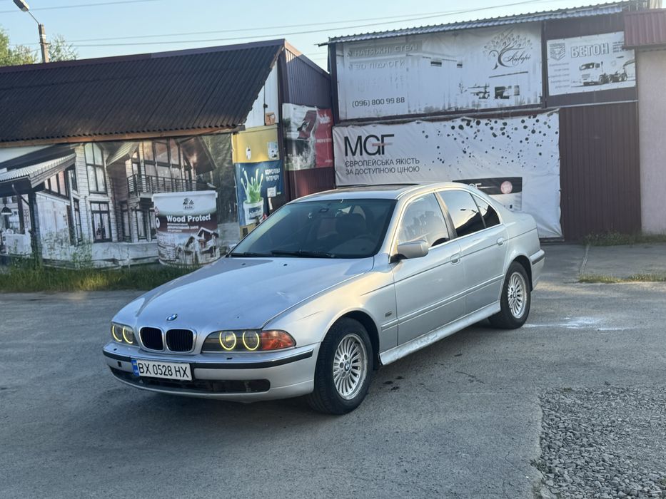BMW 528 E39 бензин