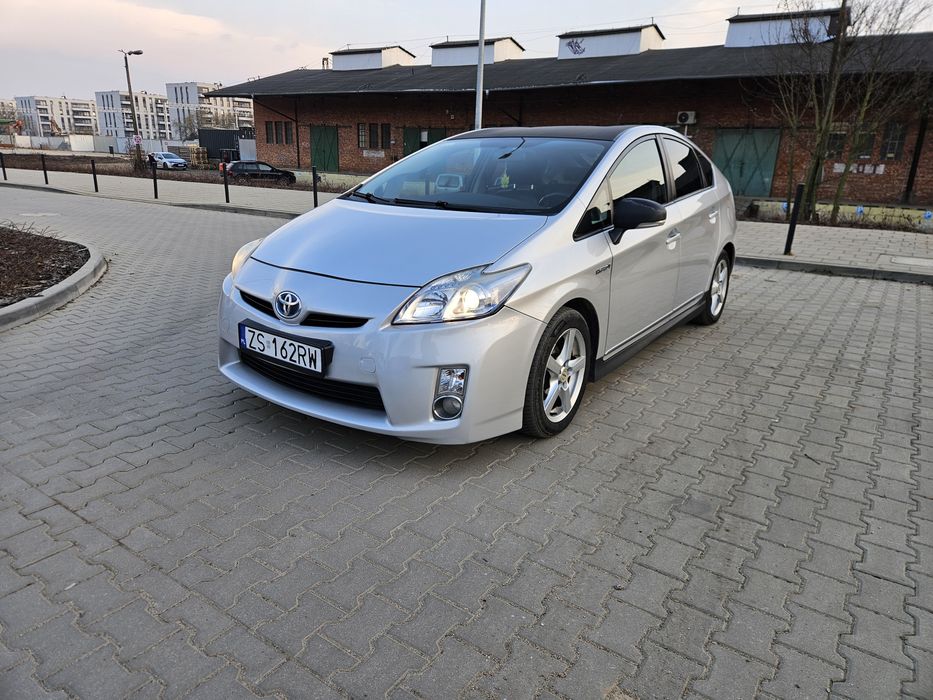 Prius 3 hybryda + LPG**SKÓRY**