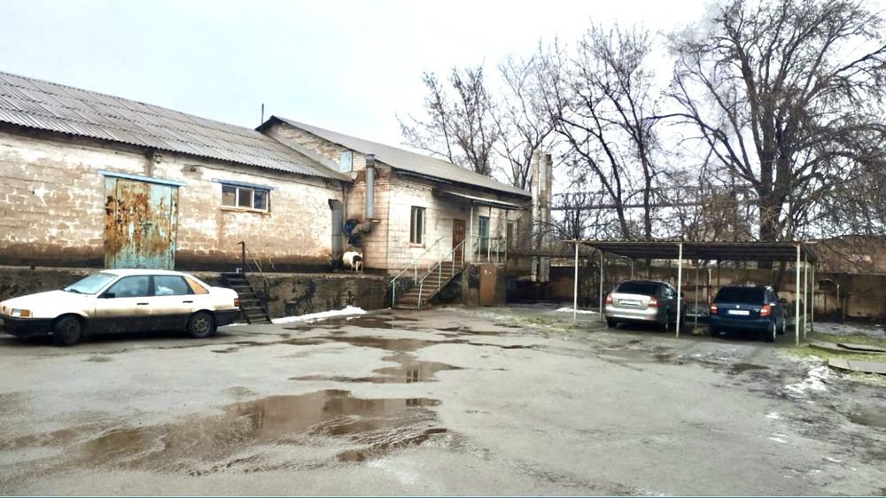 Продам производственную, складскую базу, 3300 м.кв, участок 1,89 Га.