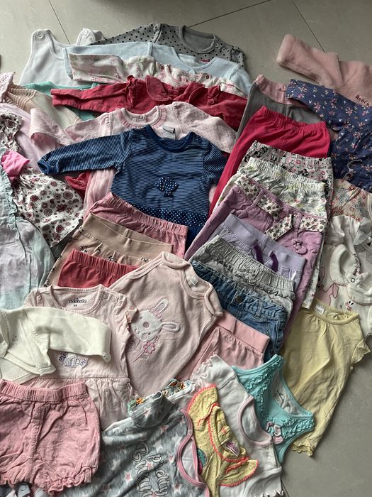 Zestaw ciuszków dla dziewczynki na rozmiar 62-68