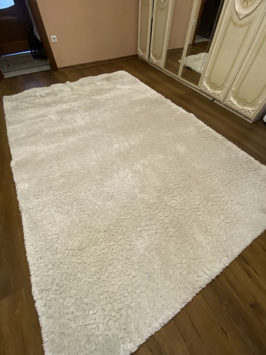 Продам ворсовий килим дуже мʼякий