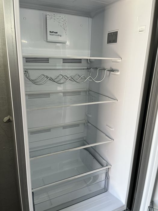 Холодильник Vestfrost CNF289 X NoFrost
