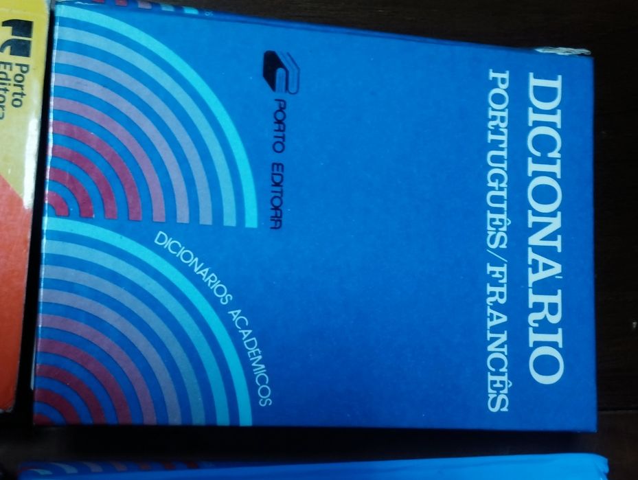 Dicionários diversos