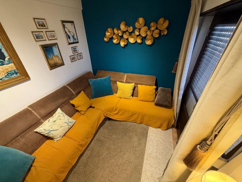 Sofá com chaise longue - preço Final 50€