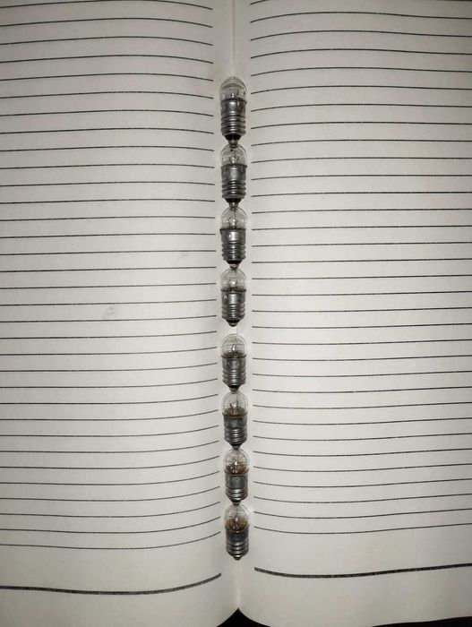 Продам лампочки 6,5 в. 0,34А