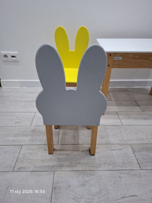 Kpl stolik + 2 krzesełka