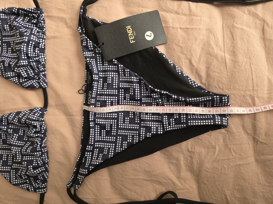 Продам купальник Fendi