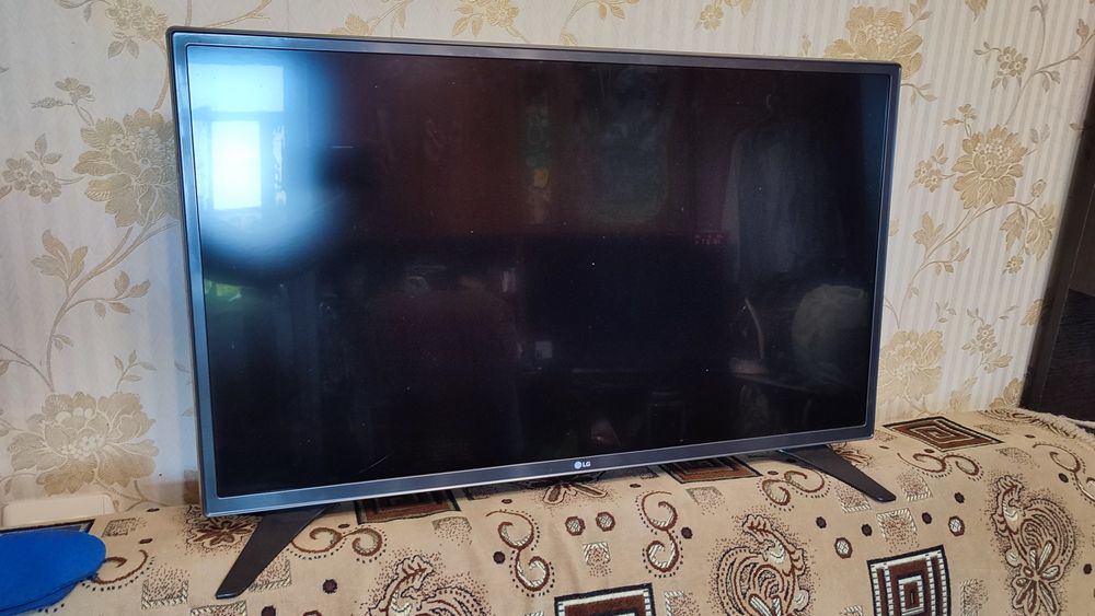 Телевізор LG 32LH530V на запчастини