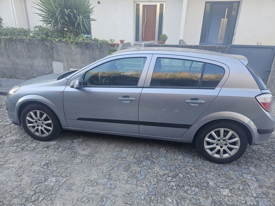 Carro Opel Astra