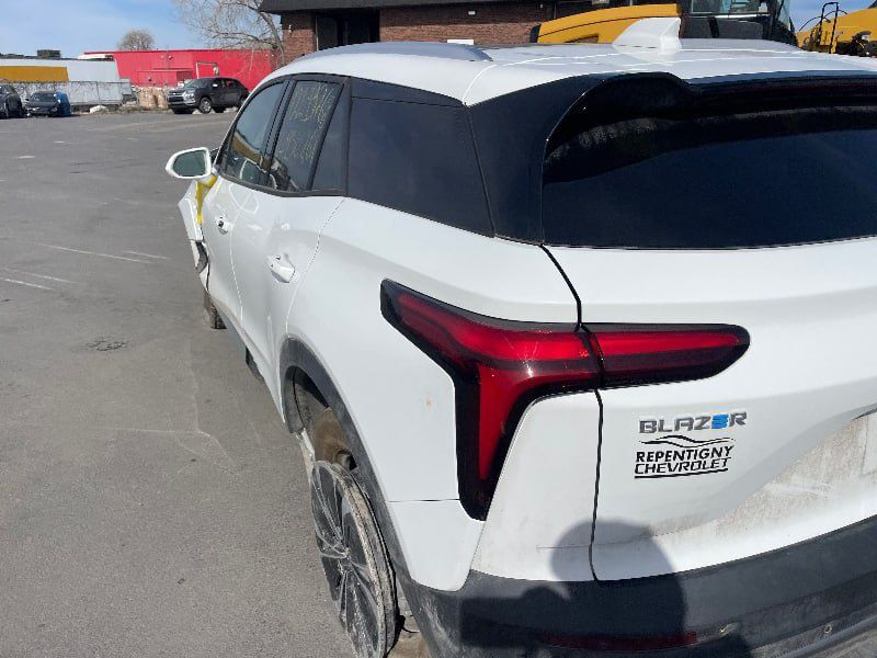 Chevrolet Blazer шевроле блазер EV LT2 запчасти запчастини розбірка