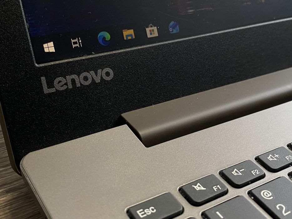 Ноутбук Lenovo IdeaPad Pentium Gold/ video MX110 2GB
