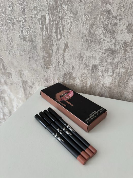 Олівці Kylie Cosmetics Givenchy Nyx праймер тіні Mac