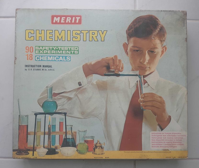 Minilaboratório de Química MERIT