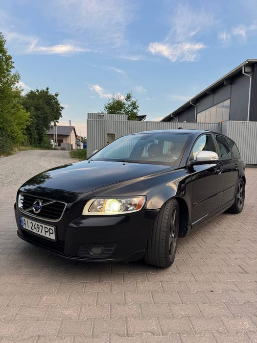 Volvo v50 2010 р