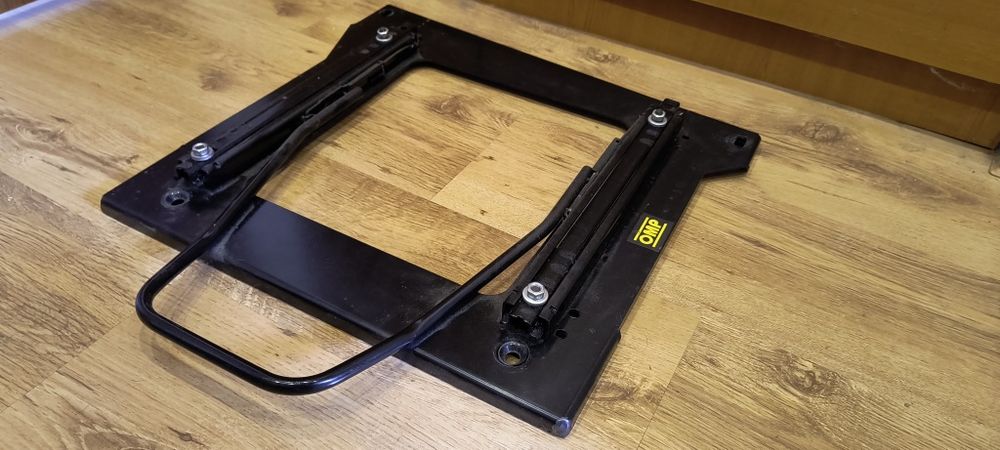 Podstawa fotela OMP + szyny SPARCO Ford Fiesta