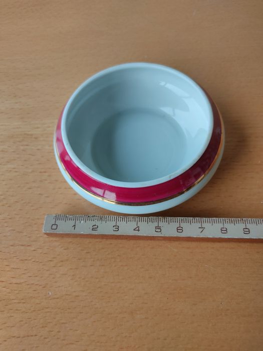 Conjunto de peças em cerâmica..