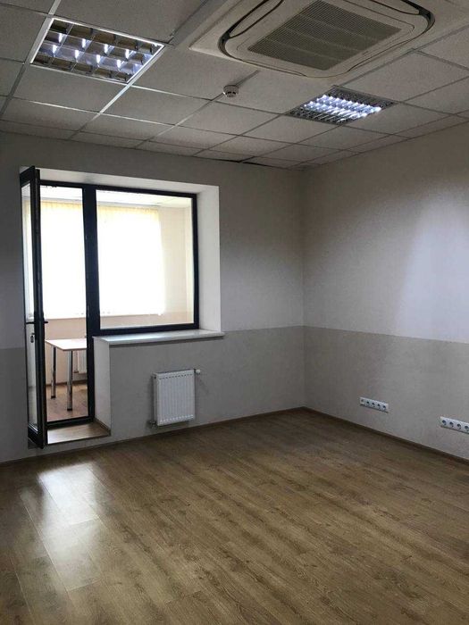 Готовый арендный бизнес: БЦ 1613 м² на 17 сотках (ул. Неделина)