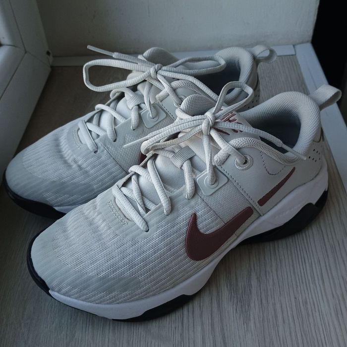 Nike zoom bella 6