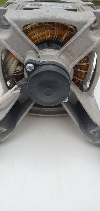 Silnik do pralki Ariston  HotPoit RSF