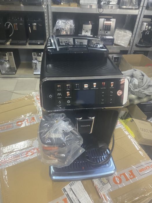 Philips LatteGo 5500, Кавомашина Philips LatteGo Series 5500 EP5547/90