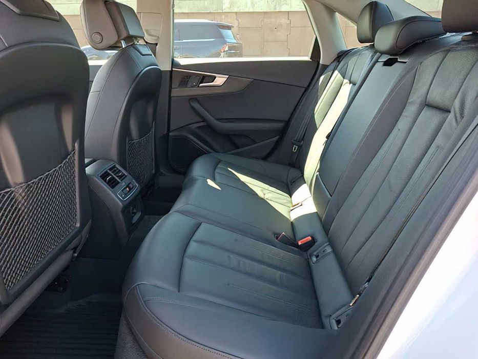 Audi A4 quattro      2018
