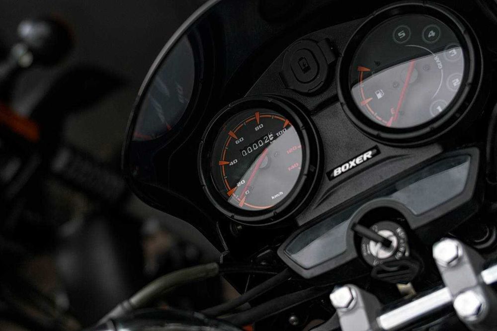 Bajaj Boxer 125 -  Оренда