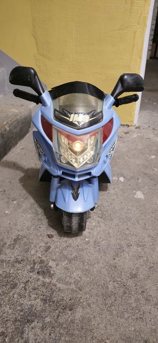 Motor elektryczny