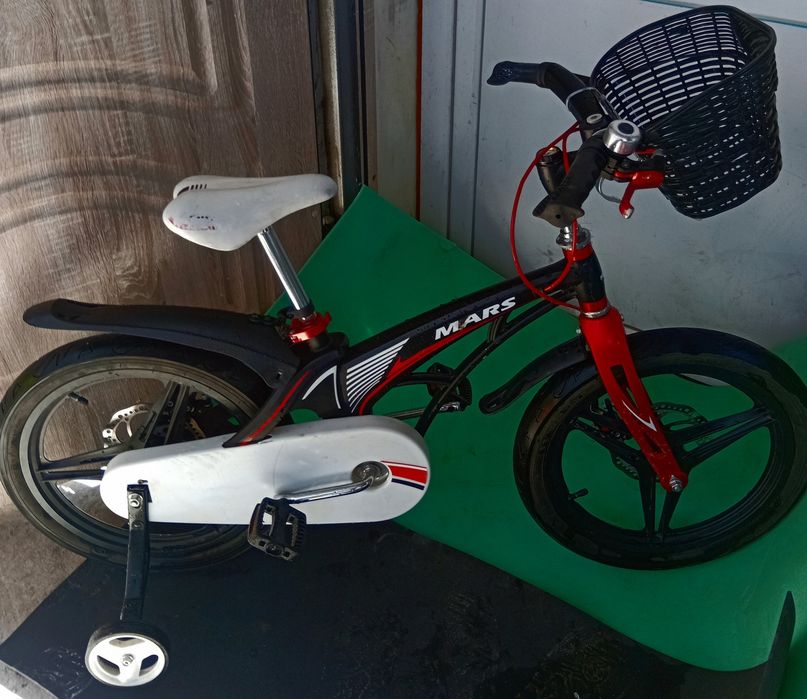 Продам дитячий велосипед Mars  на 18 дюймів магнієві рама супер легкий