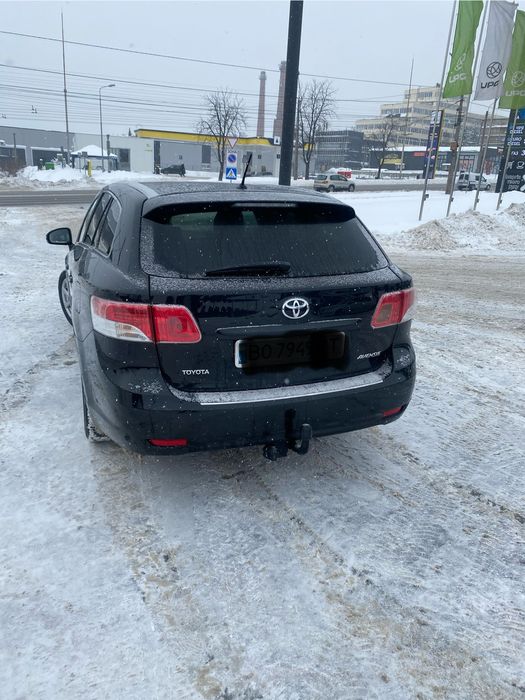 Тойота авенсіс т 27