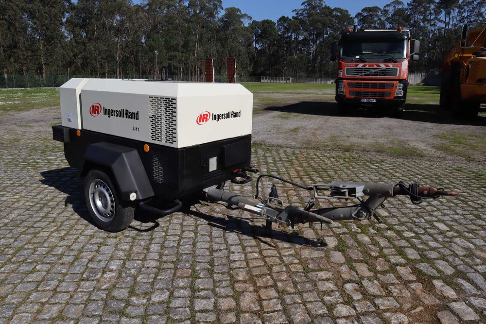 2006 Ingersoll-Rand 7/41 Compressor de Ar Rebocável